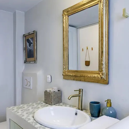 Manu's House - Refined Design, Effortless Space Lägenhet
